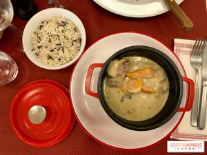 Lire la suite à propos de l’article La blanquette de veau à l&rsquo;ancienne : un grand classique au Petit Bouillon Vavin
